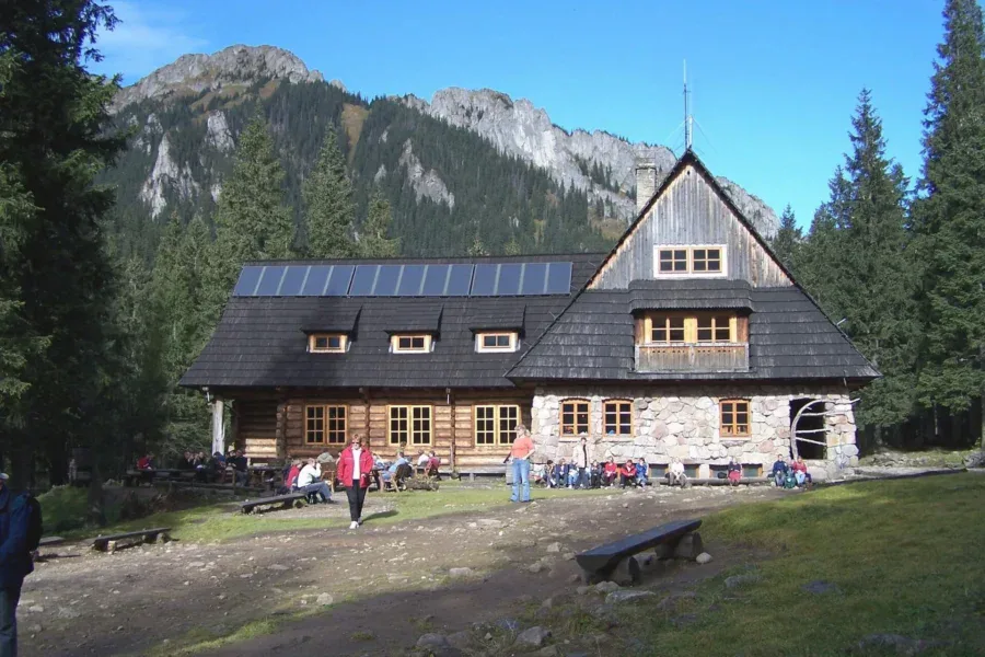 Schronisko na Hali Ornak - budynek schroniska